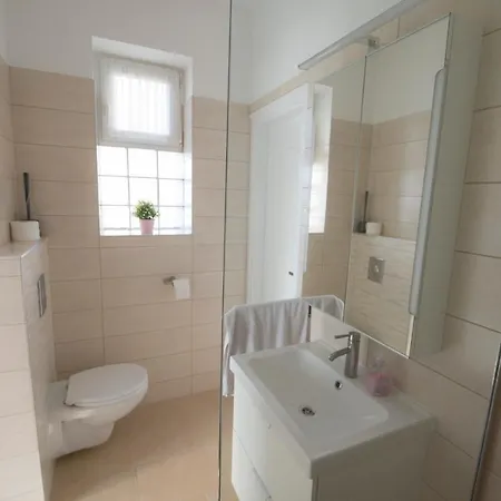K33 Apartment Tiszaujvaros