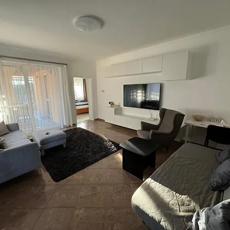 Apartment K33 *